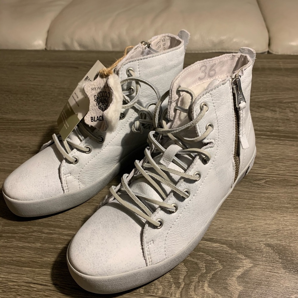 blackstone silver lamb fur high sneakers